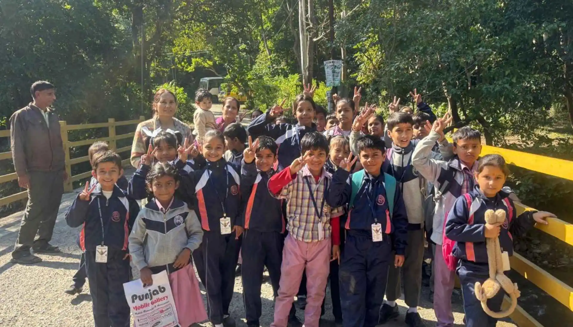 Himalayan Academy School group