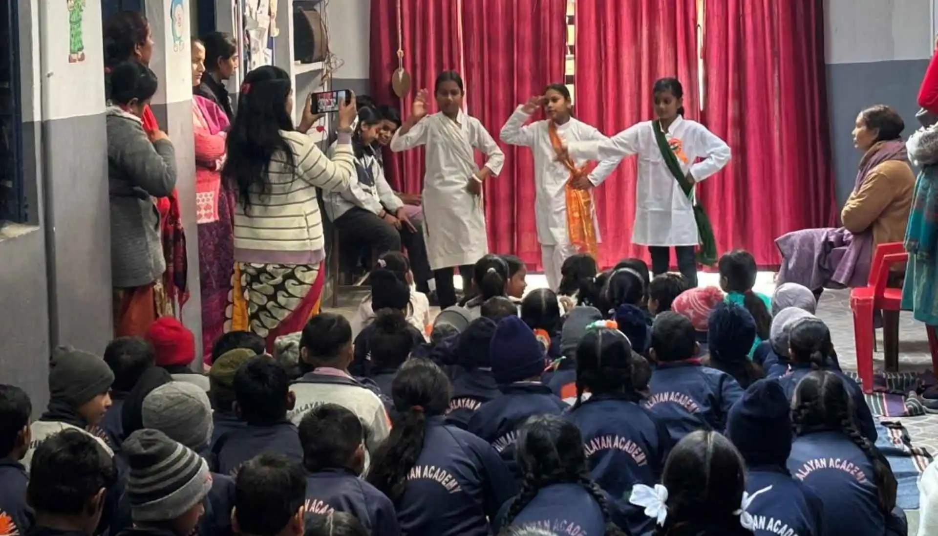 Himalayan Academy School group (1)